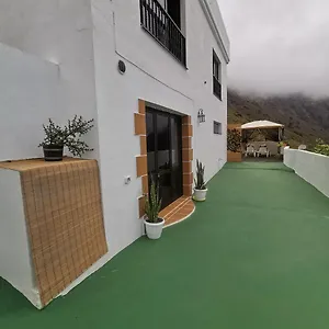 El Hierro-frontera La Montana Сasa de vacaciones Sabinosa